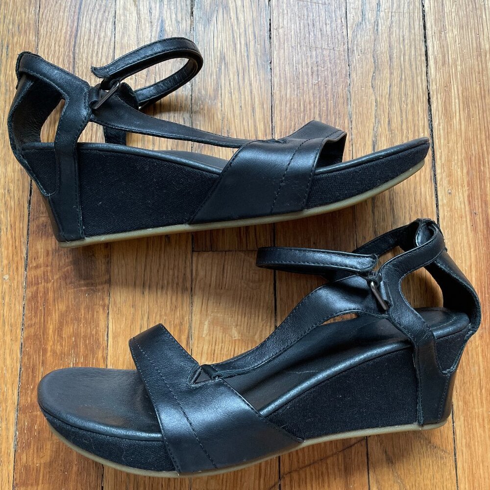 Teva Capri Wedges